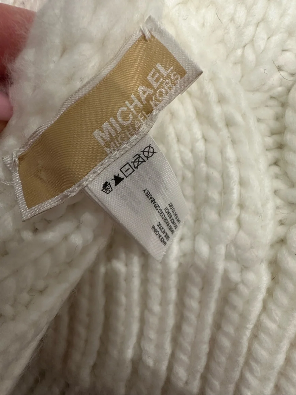 Cable Knit White Scarf with Accent Button